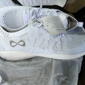 Nfinity Womens Cheer shoes